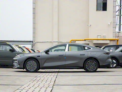 2025�� 130km EM-i ����