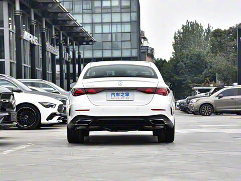 2025�� E 300 �������˶���