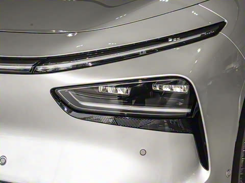 2025�� 702 �������� Max