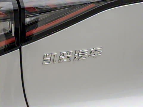 2025�� Mate 300km׷���