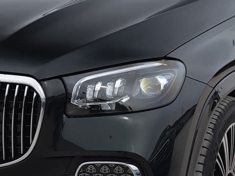 2025�� GLS 480 4MATIC