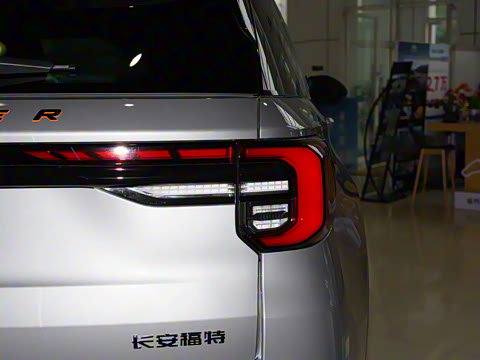 2024�� 2.3T EcoBoost �����۷�� 6��