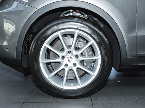 2025�� Cayenne 3.0T