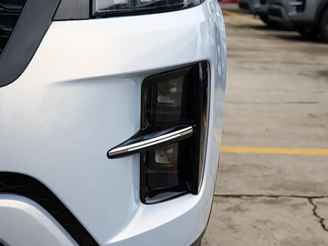 2025�� ���ܰ� 1.6T ��������