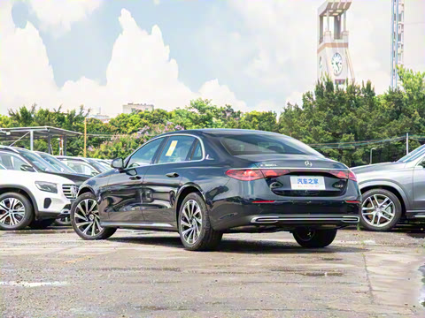 2024�� �Ŀ� E 300 L ������