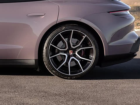 2024�� Taycan 4S Cross Turismo