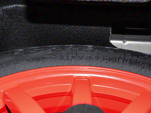 2024�� 4.4 V8 SV���ٴ����ӳ��� 4��