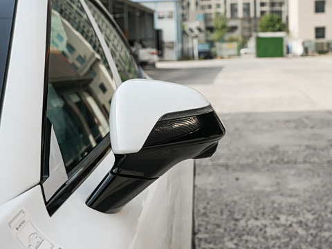 2025�� 560PRO 185kW