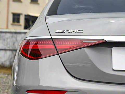 2024�� AMG S 63 L E Performance �׷��ر��