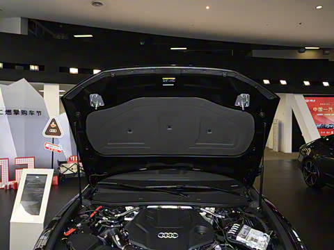 2025�� allroad quattro ̽���� 55 TFSI ����ԽҰ��