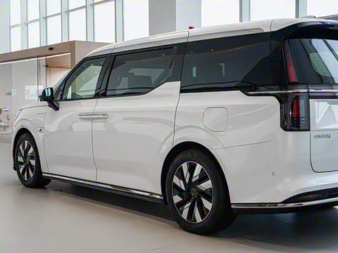 2025�� Ultra ����