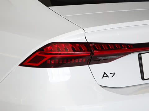 2024�� 40 TFSI ������