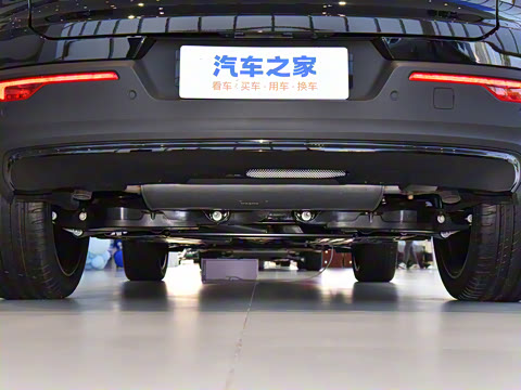 2025�� B4 ������Զ��ҹ�ڰ�