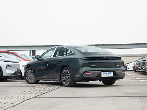 2025�� 130km EM-i ������