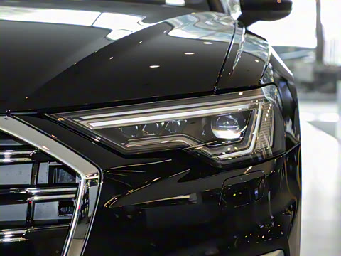 2025�� �Ŀ� 40 TFSI ����������