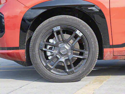 2025�� ���������� 650 ������