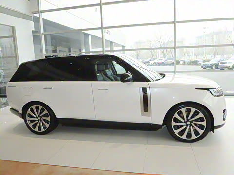 2024�� 4.4 V8 SV���ٴ����ӳ��� 4��