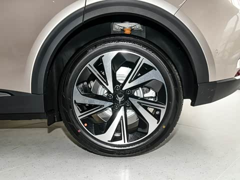 2025�� 688MAX 160kW