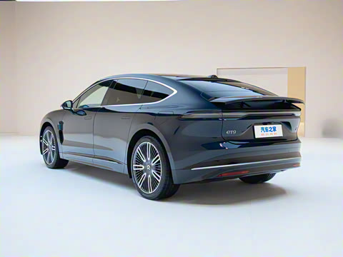 2025�� 102kWh �׷�������