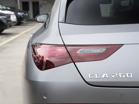 2024�� �Ŀ� CLA 260 4MATIC ���ܳ�