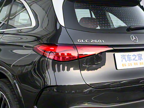 2025�� �Ŀ� GLC 260 L 4MATIC ������