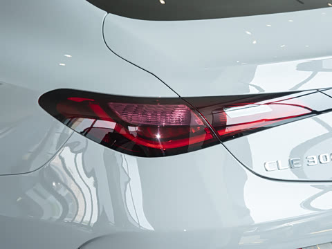 2025�� CLE 300 4MATIC �����ͽ��ܳ�