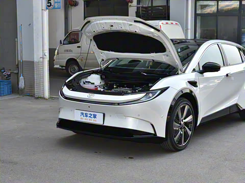 2025�� 550 PRO���а�