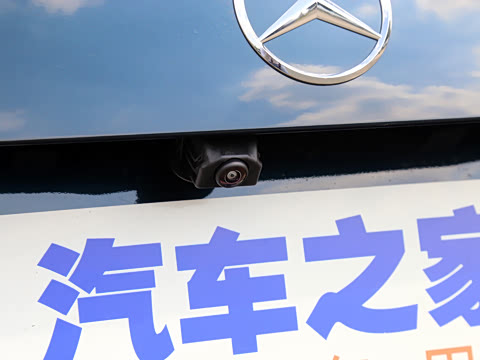 2025�� C 260 L 4MATIC �˶���