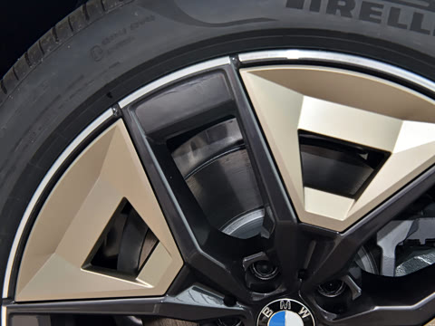 2024�� 525Li M�˶���װ