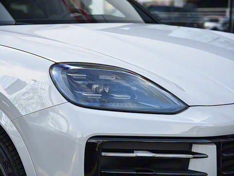 2025�� Cayenne Coup�� 3.0T