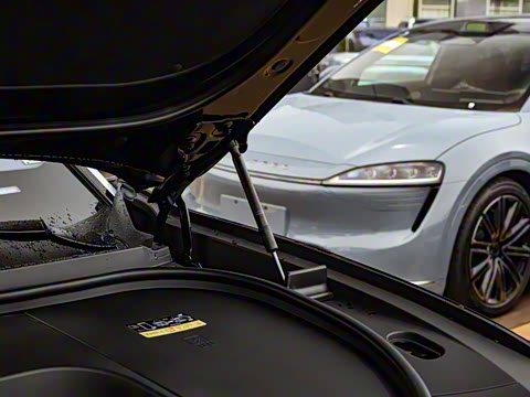 2025�� ���� Ultra�� 100kWh 6����