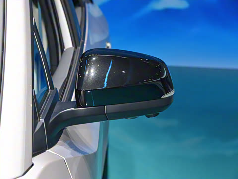 2025�� 560 ����Max��