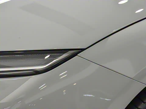 2025�� 75kWh Touring