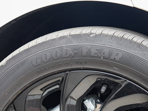 2025�� 2.0T ���л춯��