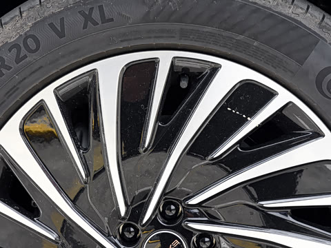 2025�� ���� 265 Max��������������ʻ