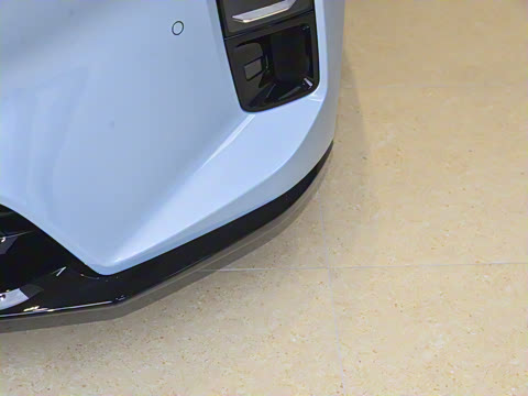 2025�� 75kWh Touring