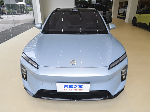 2025�� 75kWh Touring