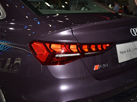 2025�� A3L Limousine 35TFSI �ɳ������� +������ѡ��