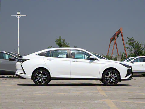 2025�� 1.5L �Զ������