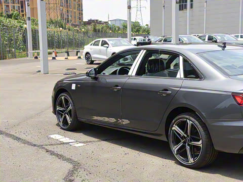 2024�� 40 TFSI ����������