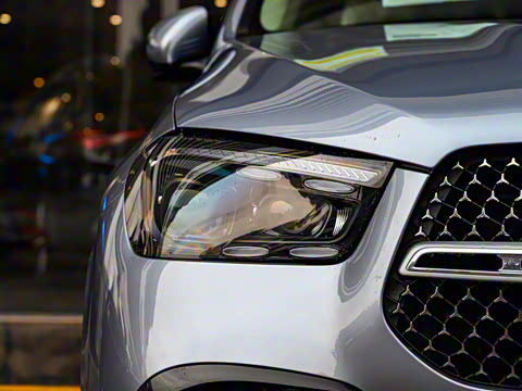 2025�� �Ŀ� GLE 450 4MATIC ������