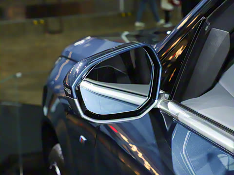 2025�� xDrive30L ������ M�˶���װ