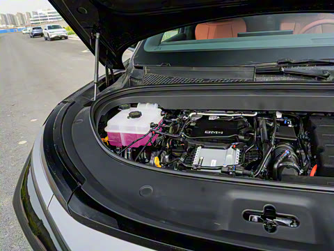 2025�� DM 215KM�����״��콢��