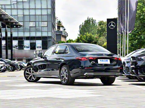 2024�� �Ŀ� E 300 L ʱ����