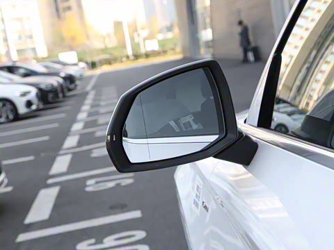 2025�� 40 TFSI ʱ�ж�����