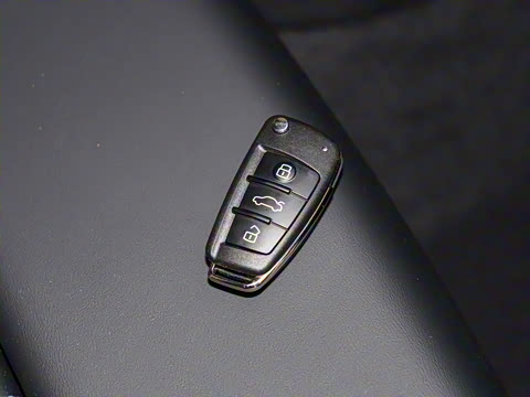 2025�� quattro 45�����ذ� 35TFSI ʱ�ж�����