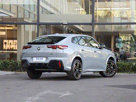 2024�� xDrive25i M�˶���ҹ��װ