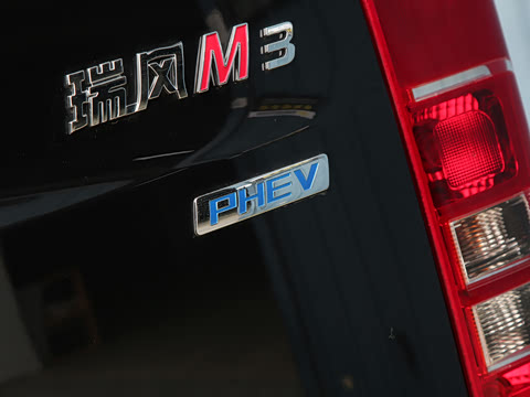 2025�� PLUS 2.0L ���ʰ�