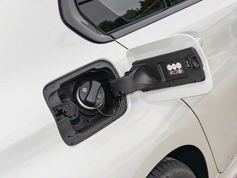 2025�� 330Li M�˶���ҹ��װ