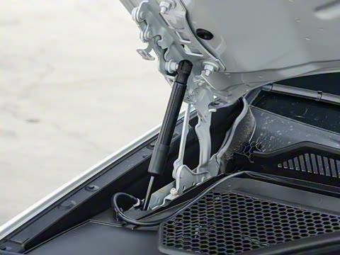 2025�� 330Li M�˶���ҹ��װ